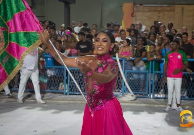 Acadêmicos de Vigário Geral anuncia sua primeira porta-bandeira