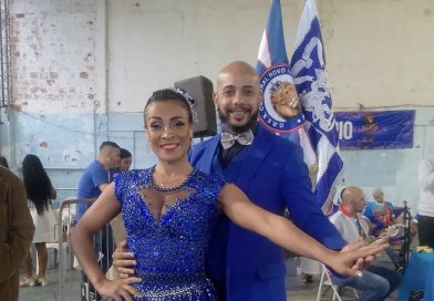 Veja como foi a apresentação da nova primeira porta-bandeira do Novo Império