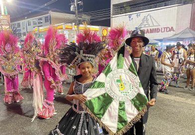 Arrastão de Cascadura anuncia renovação de seu casal mirim