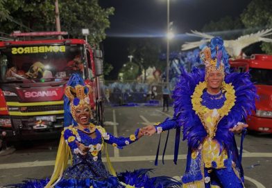 Portela renova com seu terceiro casal