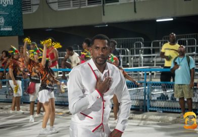 Acadêmicos de Vigário Geral renova com seu primeiro mestre-sala