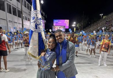 Acadêmicos de Niterói renova com seu primeiro casal