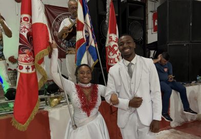 Veja como foi a apresentação da nova primeira porta-bandeira da Difícil é o Nome